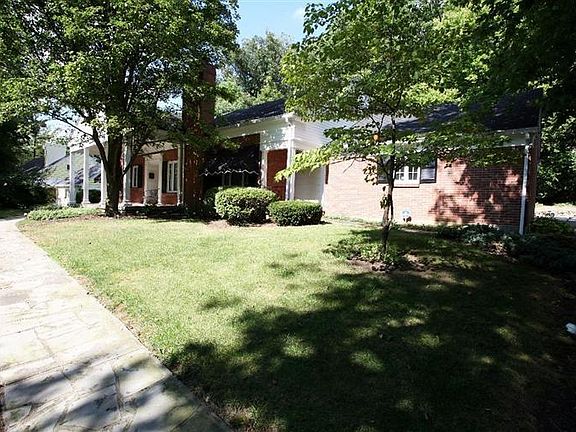 2nd image of 680 Far Hills Ave