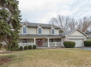 1230 Springdale Cir, Naperville, IL 60564