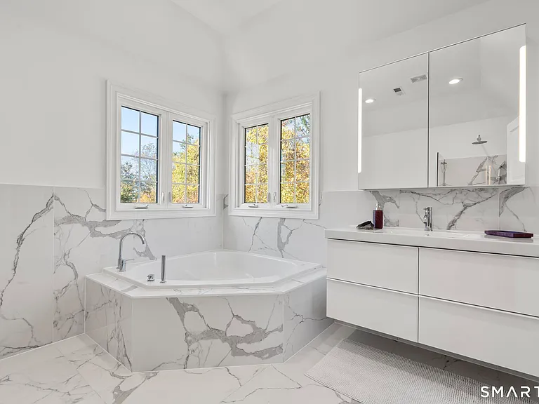 34 Birdseye Rd — Photo 18
