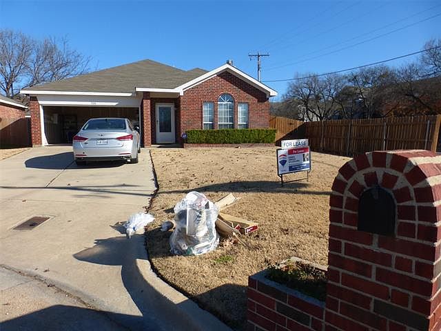 1st image of 7100 Park Creek Cir W