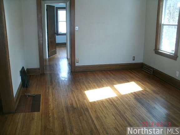 3rd image of 3626 Aldrich Ave N