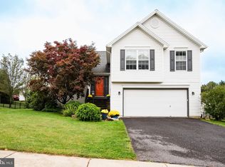 121 Forest Glen Cir, Port Matilda, PA 16870