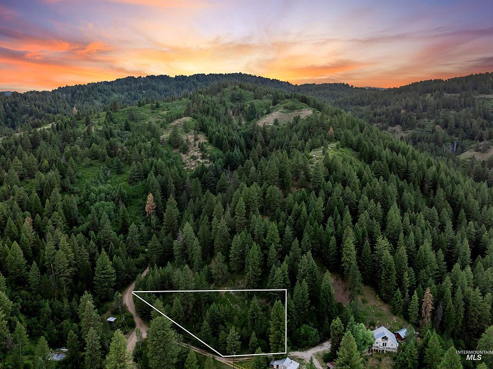 1st image of Heyrend Cir Lot 6