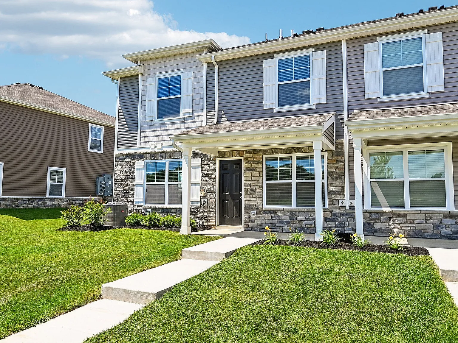 Villas at Maplewood North — Photo 4
