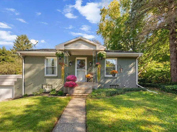2926 Cheney Ave NE, Grand Rapids, MI 49505