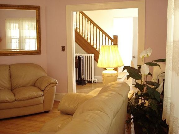 3rd image of 3263 E Main St