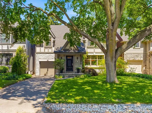 42 Edgemore Dr, Toronto, ON M8Y 2N3