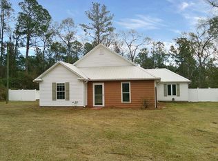 110 Hog Wild Ln, Ray City, GA 31645