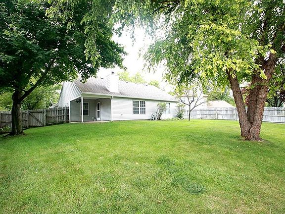 5th image of 7119 Seven Oaks Dr E