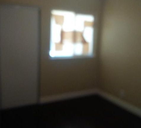 4th image of 947 N Napa Ave
