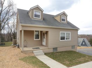 12 Crestview Dr, Mc Kees Rocks, PA 15136