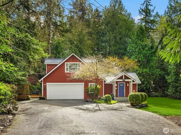 10597 Battle Point Drive NE, Bainbridge Island, WA 98110