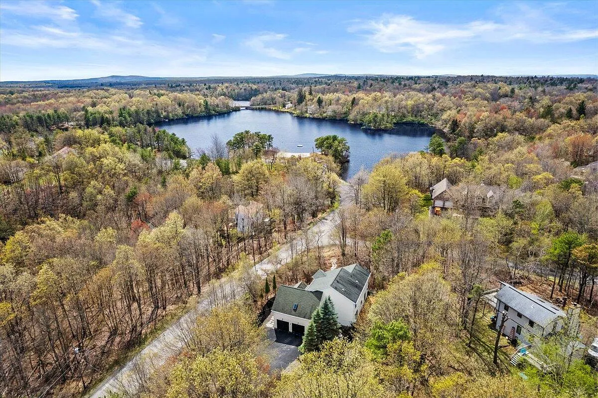 348 Mountain Top Lake Rd photo 1