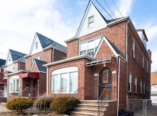 8441 Penelope Ave, Middle Village, NY 11379