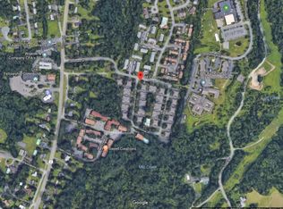 48 Commons Dr, East Greenbush, NY 12061