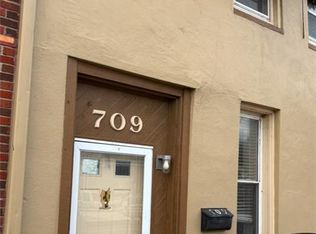 709 Market St, Weston, MO 64098