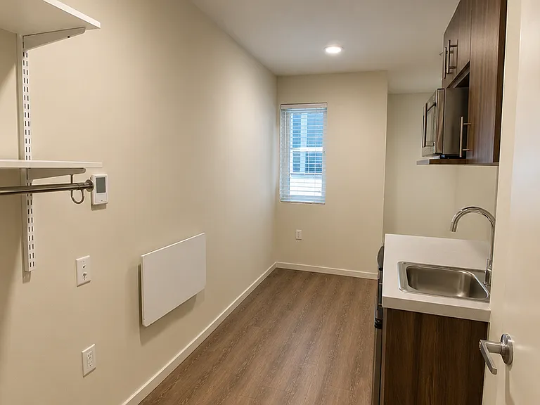 Plaza Apartments — Photo 87