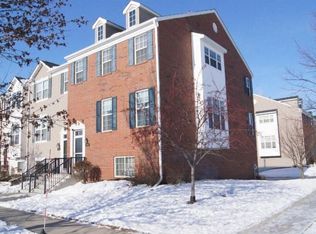 1678 Riverside Dr, Shakopee, MN 55379