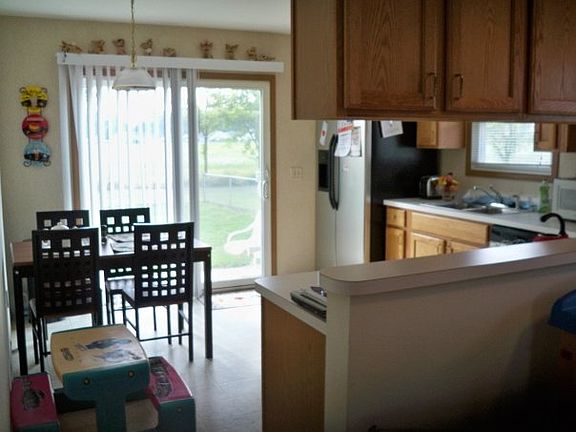5th image of 1058 Anna Ln