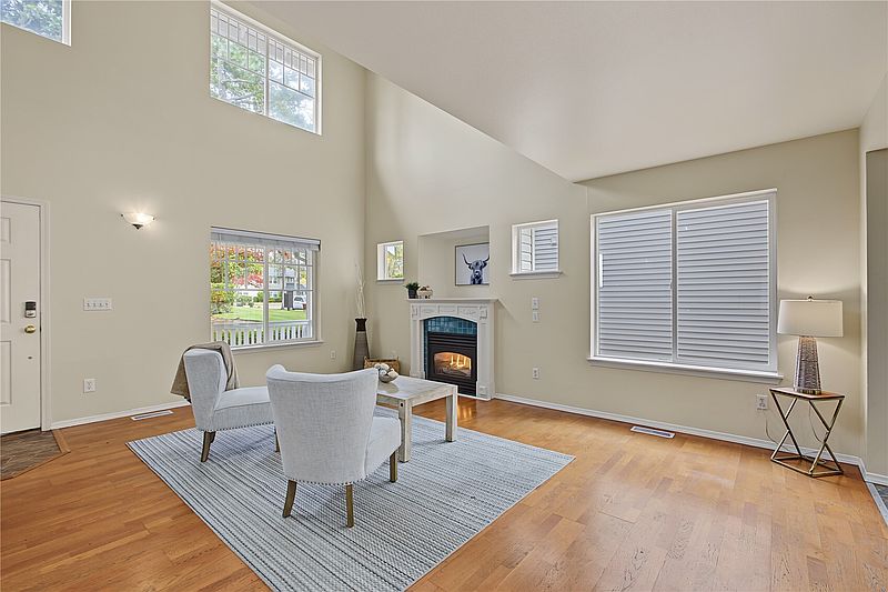 4th image of 1478 Willson Avenue