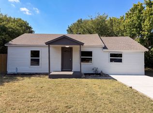 1418 Moss St, Gainesville, TX 76240