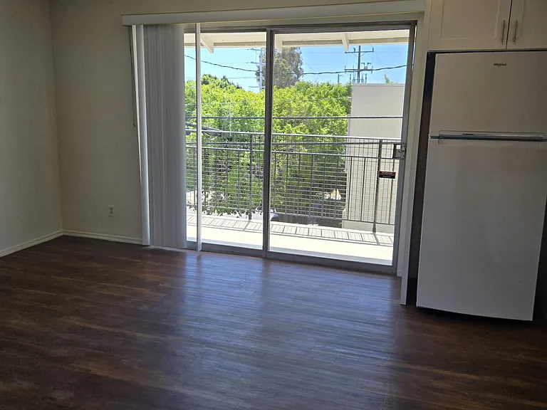 11661 Texas Ave #6 — Photo 13