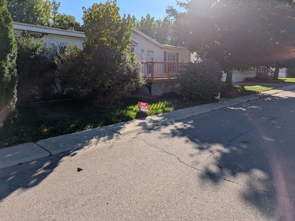 322 Parker Lake Dr