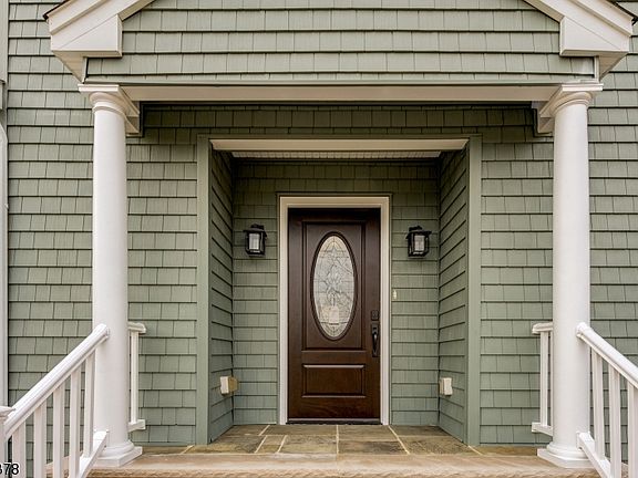 4th image of 84 Navesink Ave
