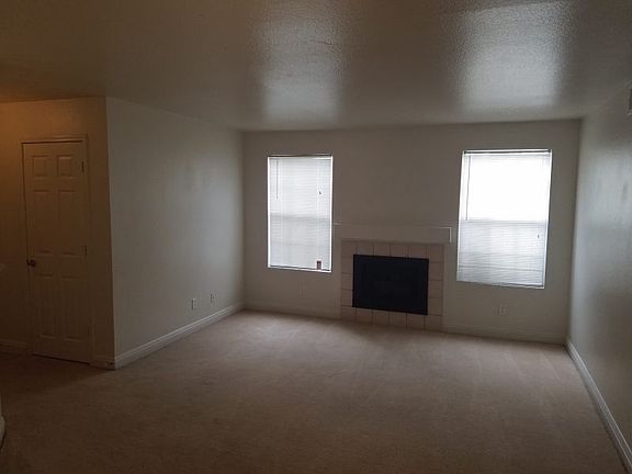 3rd image of 2801 N Rainbow Blvd APT 141