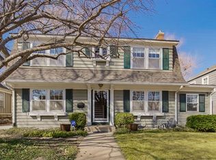 28 W Dartmouth Rd, Kansas City, MO 64113