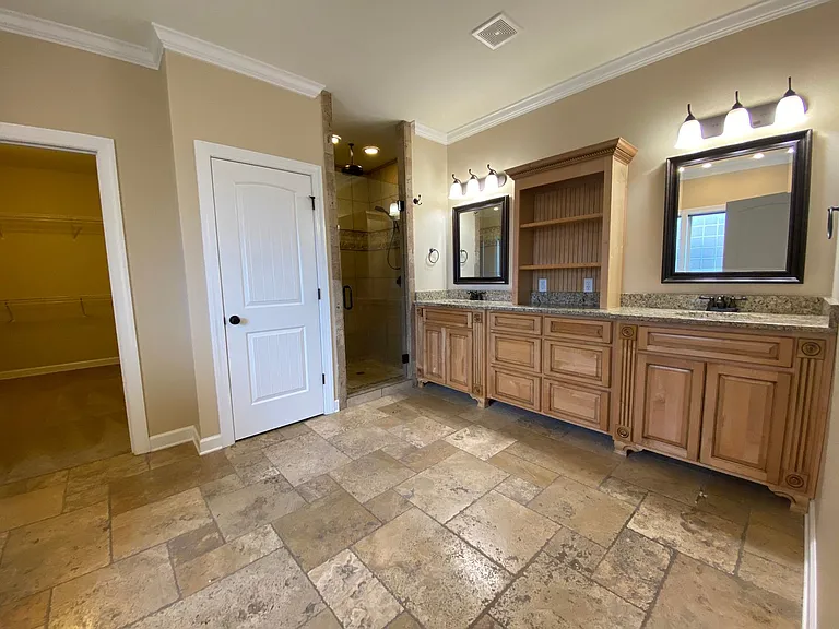 115 Hayley Dr — Photo 17