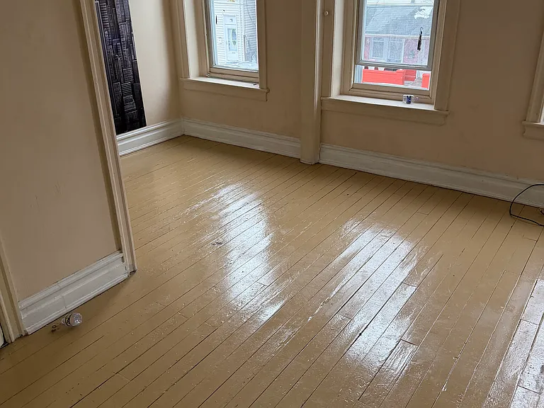 3065 Ridge Ave — Photo 2