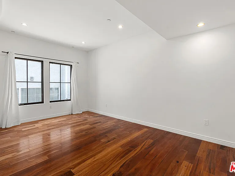 744 N Alfred St #104 — Photo 15