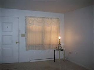 3rd image of 113 Garden City Dr