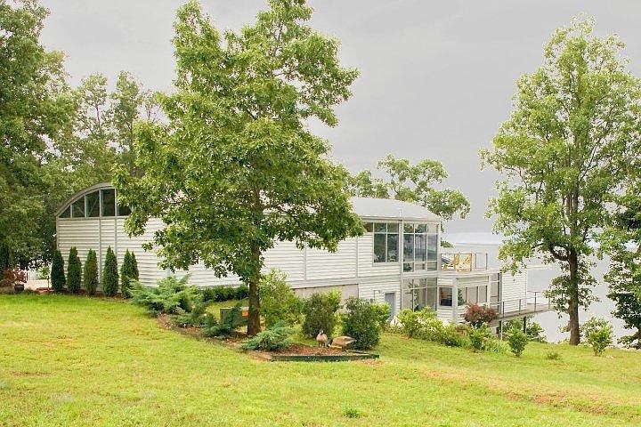 1st image of 602 Painters Ln
