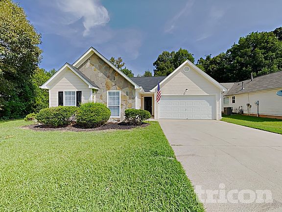 2nd image of 290 Plantation Blvd