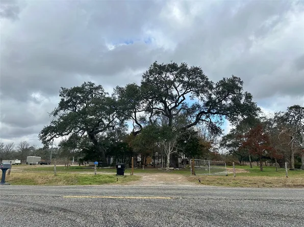 750 S Fm 154, Muldoon, TX 78949