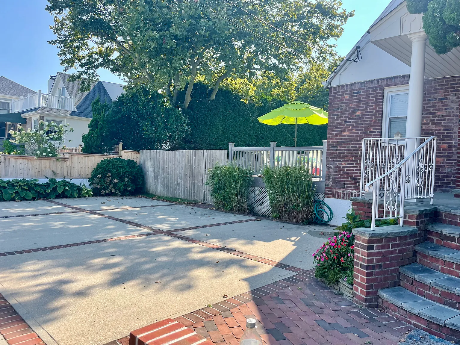 3 bed, 2700 sqft, $4,200 — Photo 2