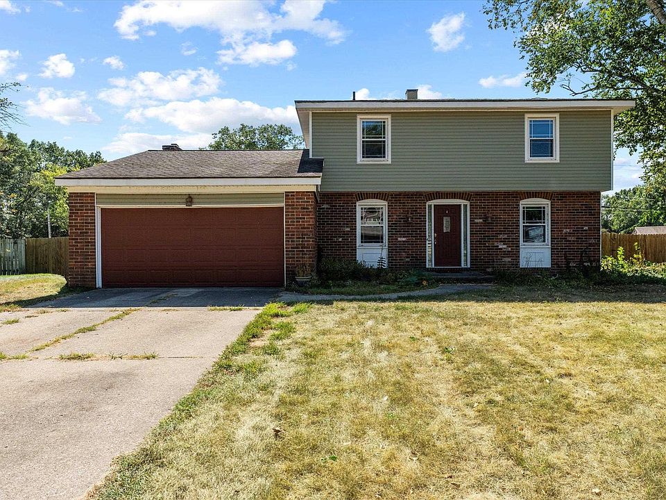 1st image of 1507 Ash Dr W