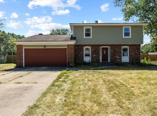 1507 Ash Dr W, Elkhart, IN 46514