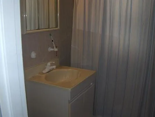 Sold by Century 21 Benjamin Realty | media 8