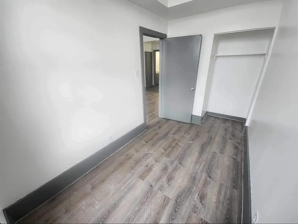 129 Central Ave #1