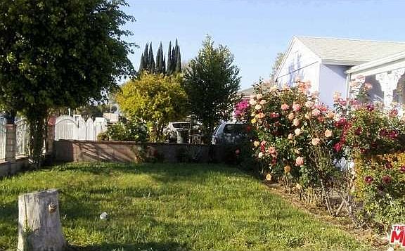 4th image of 2642 Doreen Ave