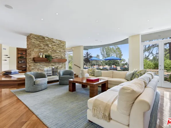 4101 Clear Valley Dr, Encino, CA 91436