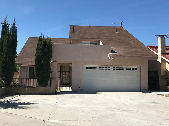 3rd image of 1824 E Nanette Ave