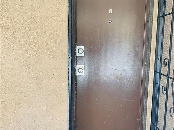 2nd image of 1467 Hialeah Dr APT B