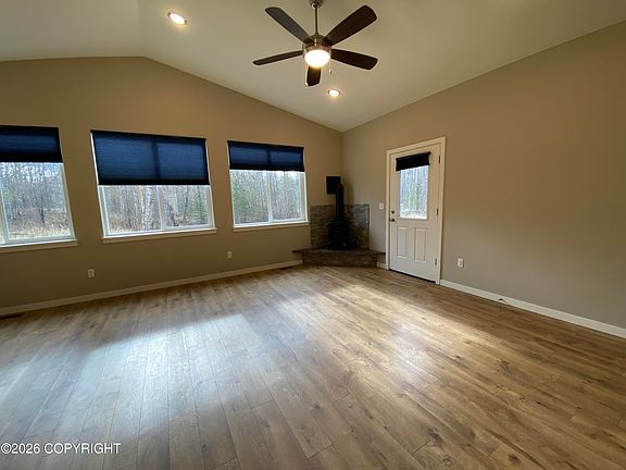 3rd image of 6062 N Steen Rd