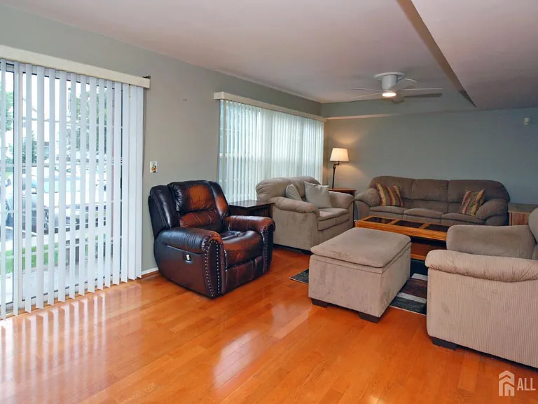 1101 Stony Brook Way — Photo 7
