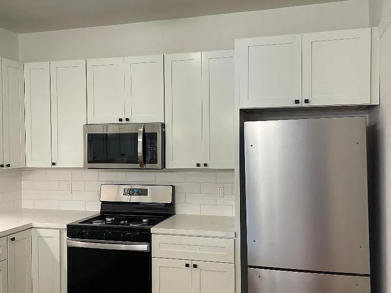 5601 Genoa St — Photo 9