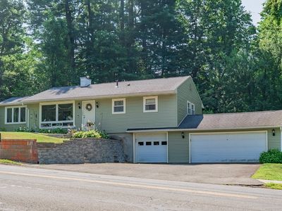 103 Pleasant St, East Longmeadow, MA, 01028